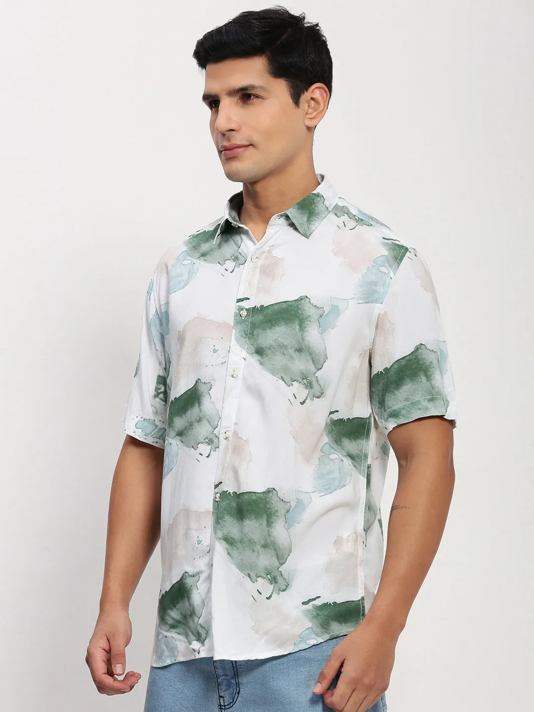 Men White Abstract Slim Fit Shirt